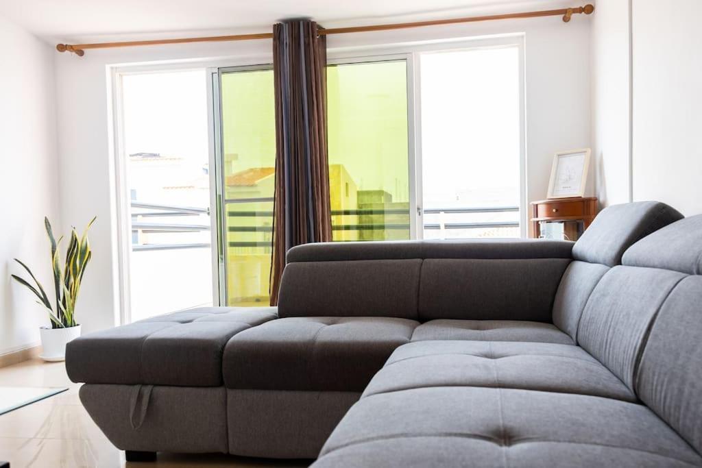 3 Bedroom Apt, Free Wifi & Ac, Cidadela - Lcgr Praia Exterior photo