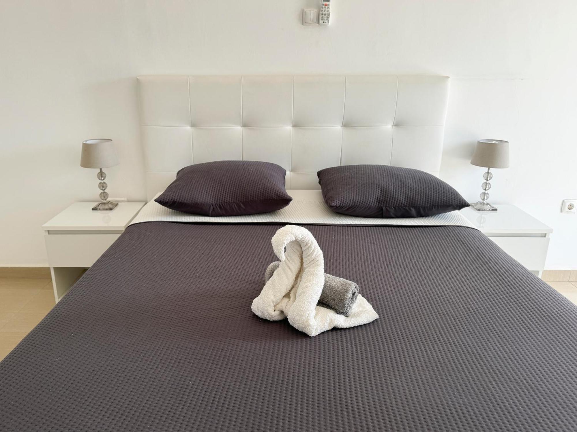3 Bedroom Apt, Free Wifi & Ac, Cidadela - Lcgr Praia Exterior photo